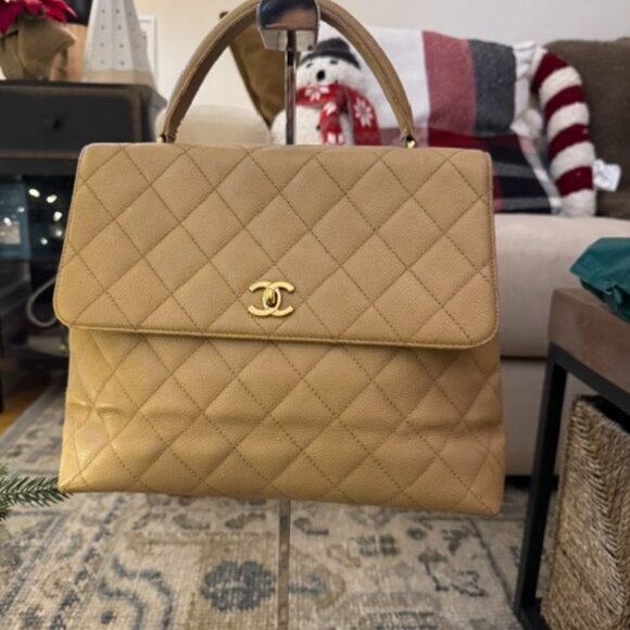 Vintage CHANEL Quilted Matelasse CC Logo Caviar Skin Handbag Purse - Picture 1 of 16